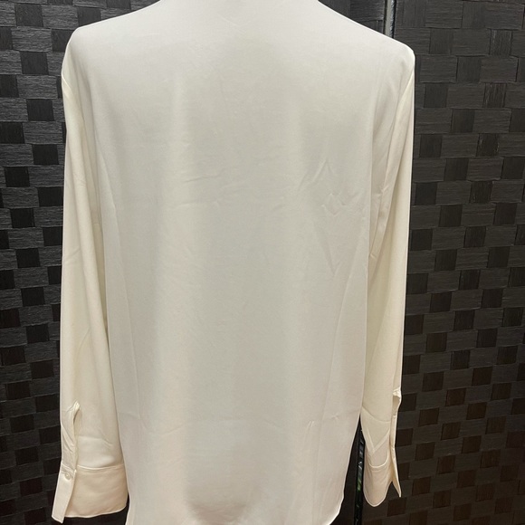 π π΄ Lark & Ro Pullover 1/2 Button Closure Blouse - Cream - Size 10 - Picture 2 of 7